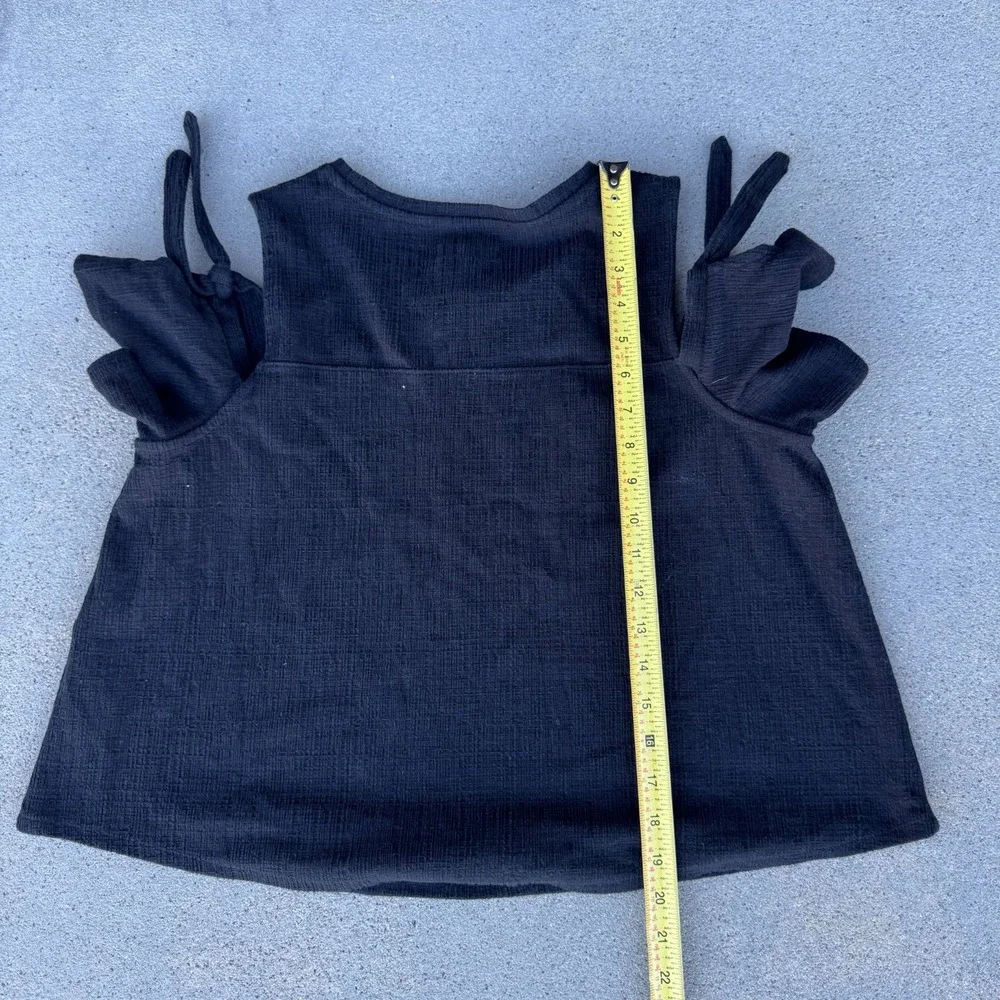 Madewell Women's‎ Black Short Sleeve Blouse Top Size Medium